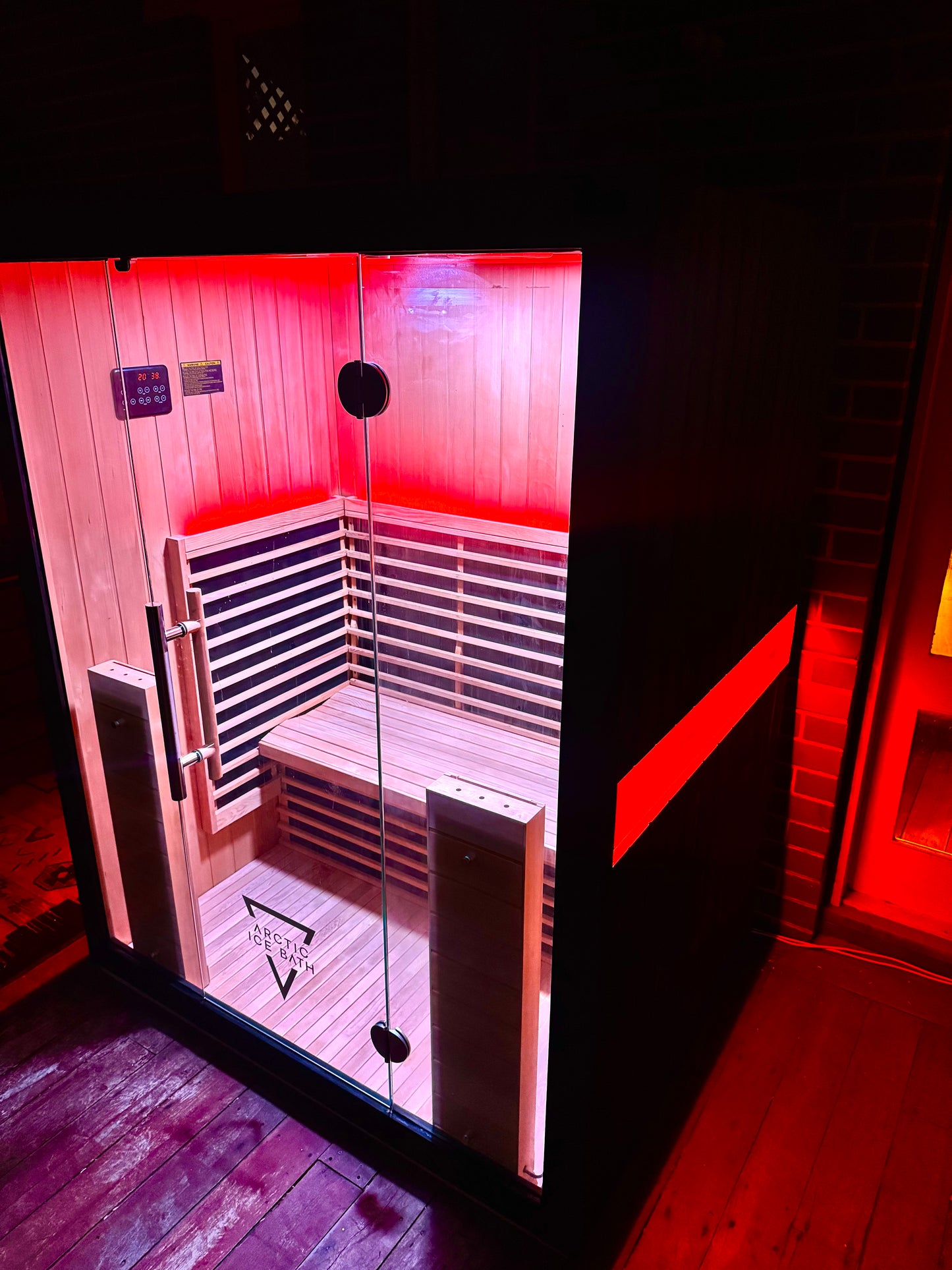 COMBO A | THE ARCTIC ICE BATH + 2-3P INFRARED SAUNA - BLACK SCORCHED SERIES