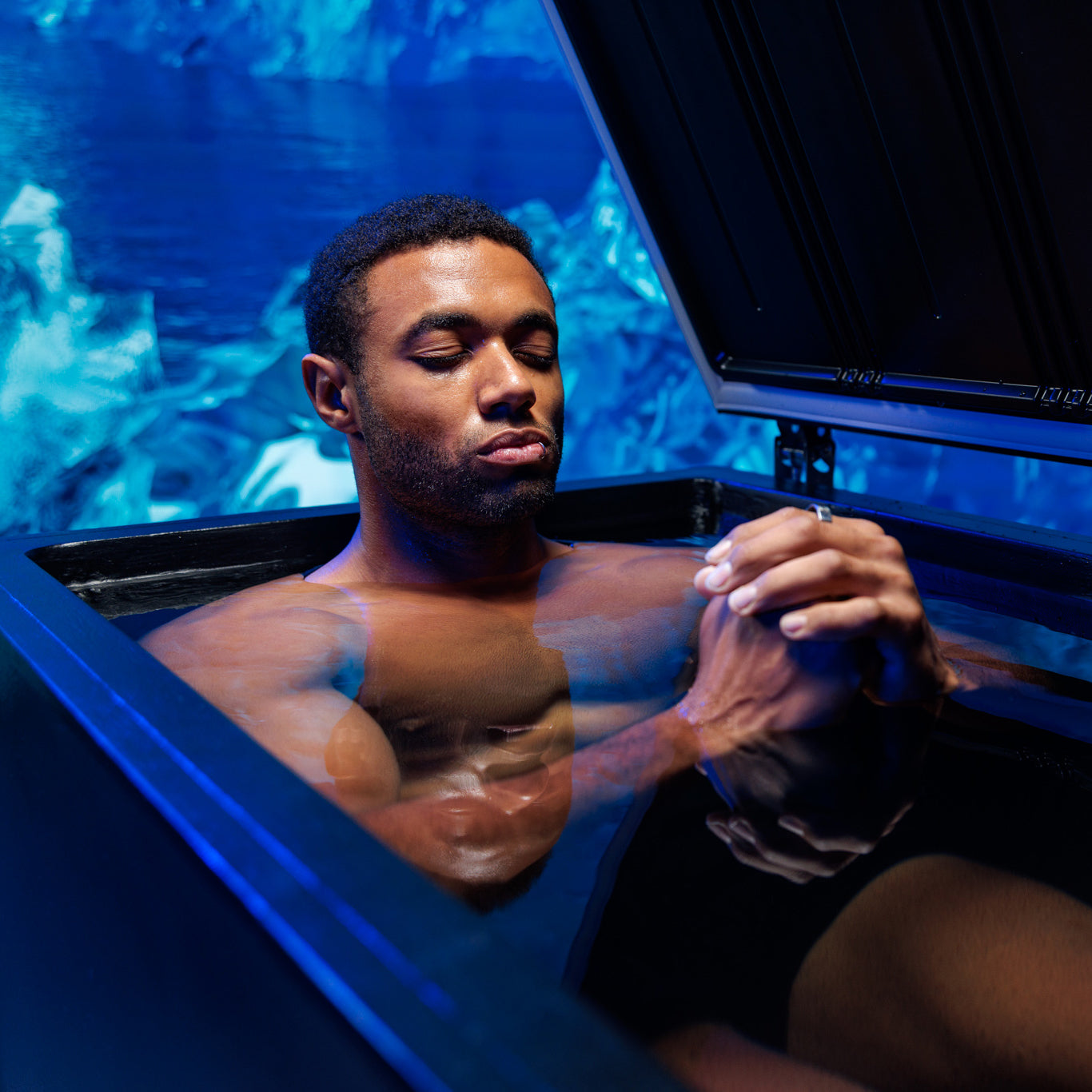 Arctic Oasis Lifestyle Jaylon